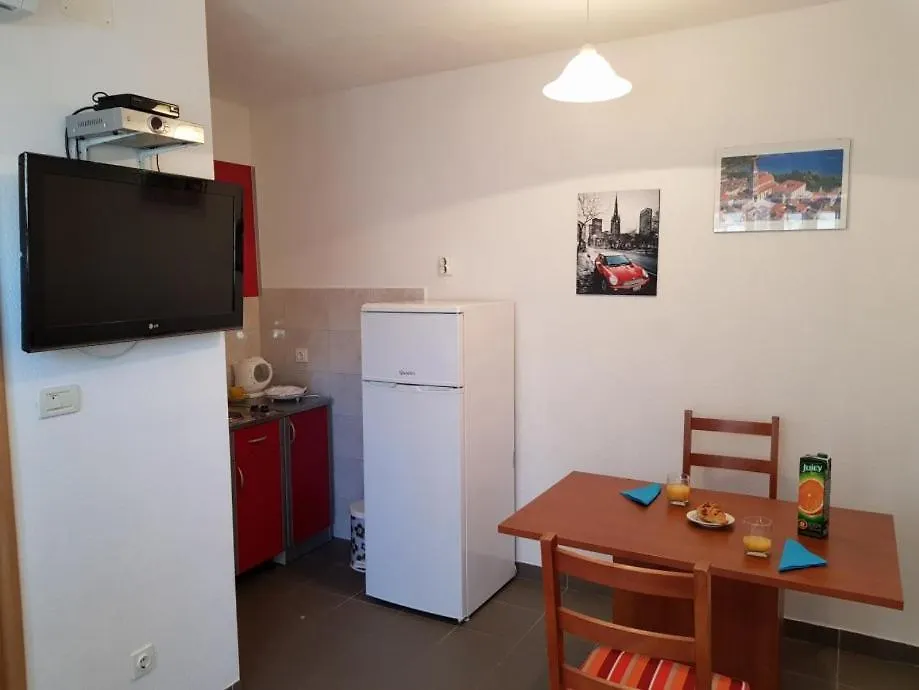 Apartment Murva Seget Vranjica