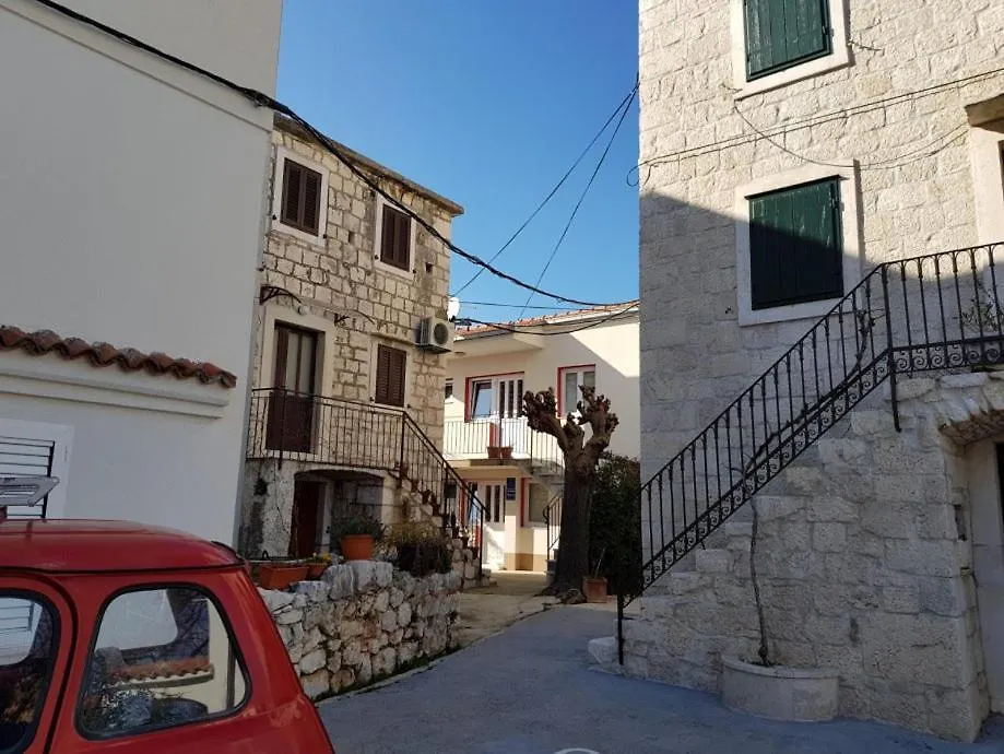 Apartment Murva Seget Vranjica