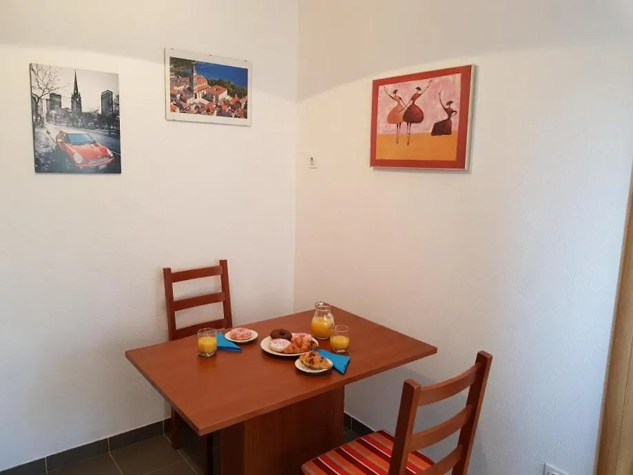 Apartment Murva Seget Vranjica